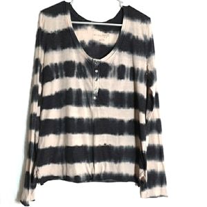 Free People Black and Tan Pull Over Long Sleeve Top Fits to L.